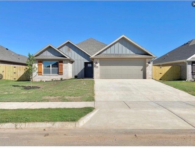Property Photo: 220 Palm Street AR 72719