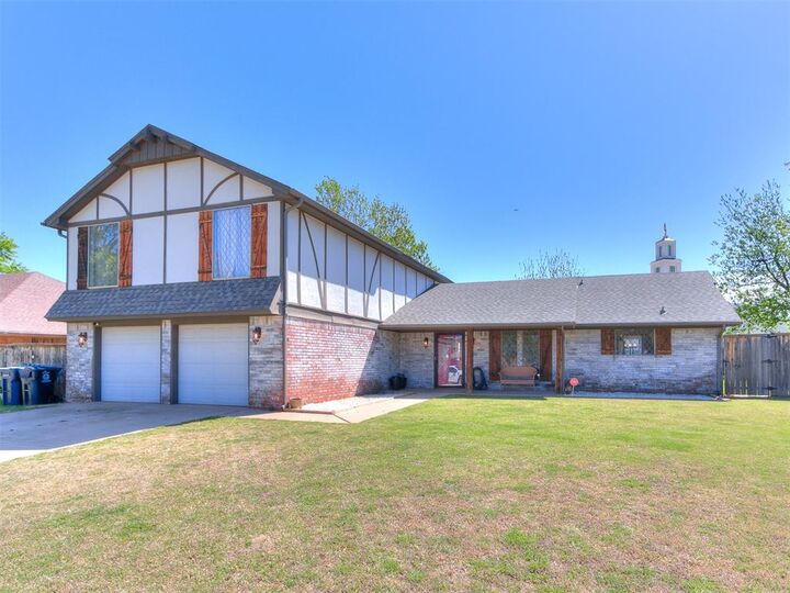 Property Photo:  12024 Surrey Lane  OK 73099 