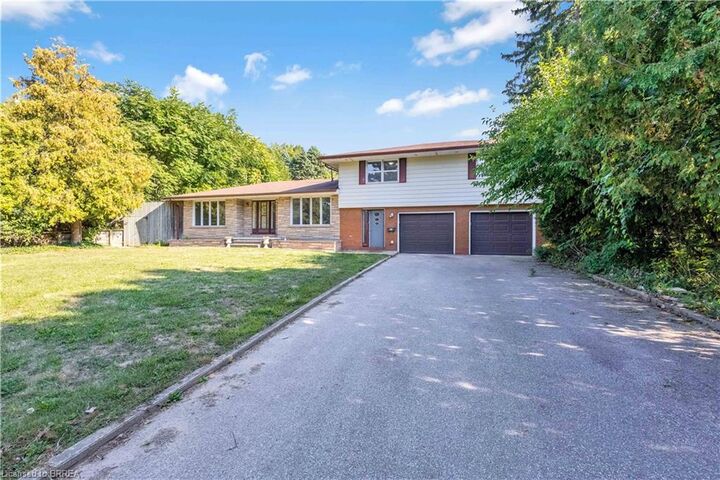 Property Photo:  10 Harris Avenue  ON N3R 2E9 