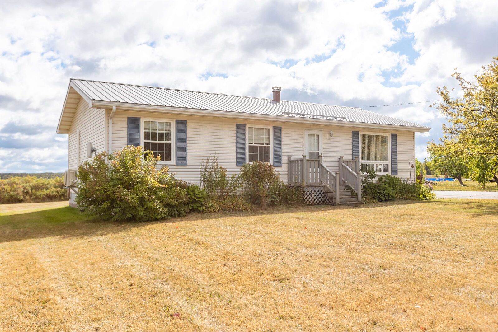 Property Photo:  3592 Trans Canada Hwy  PE C0A 1R0 