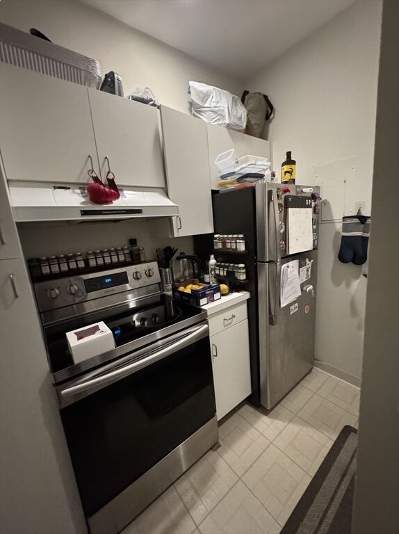 Property Photo: 17 Follen 2R MA 02116