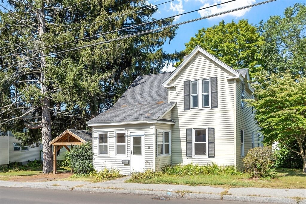 Property Photo:  33 West Meadow Road  MA 01854 