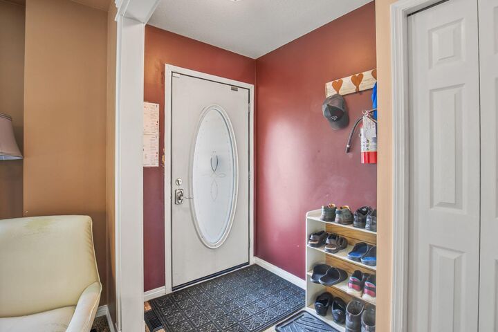 Property Photo:  4618 55 Avenue  AB T4L 1T7 