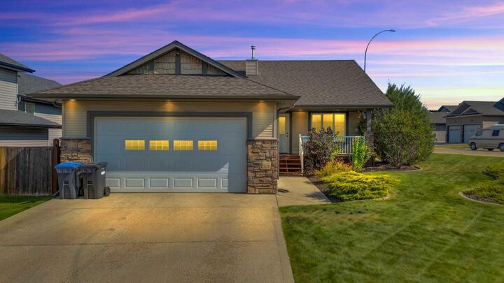 1 Liberty Place  Sylvan Lake AB T4S 0A2 photo