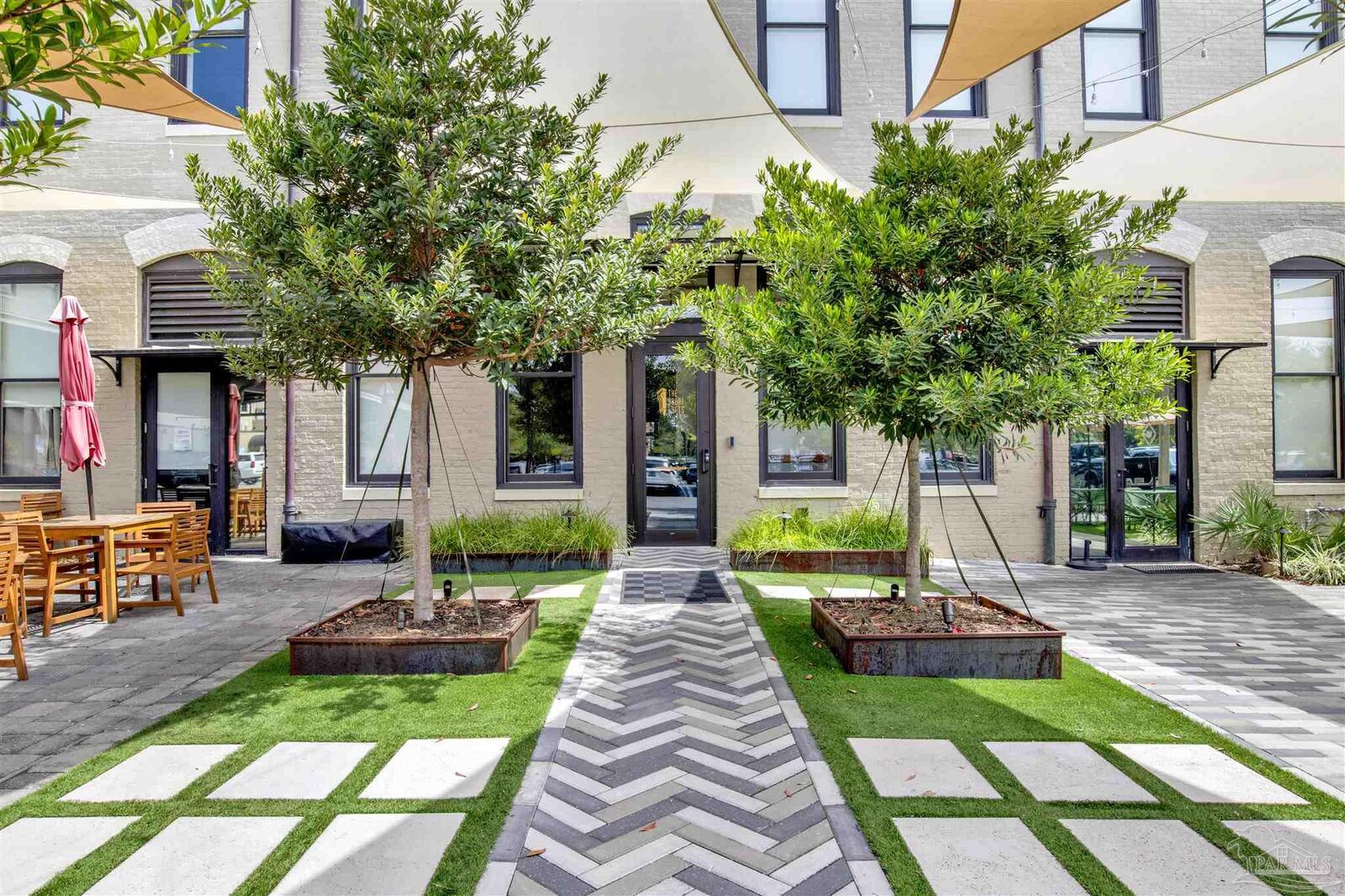 Property Photo:  17 S Palafox Pl 210  FL 32502 