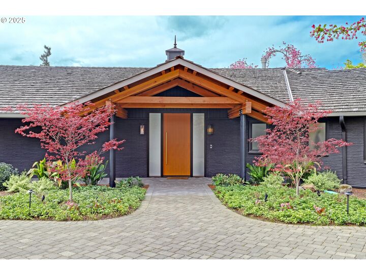 7750 SW Montclair Dr  Portland OR 97225 photo