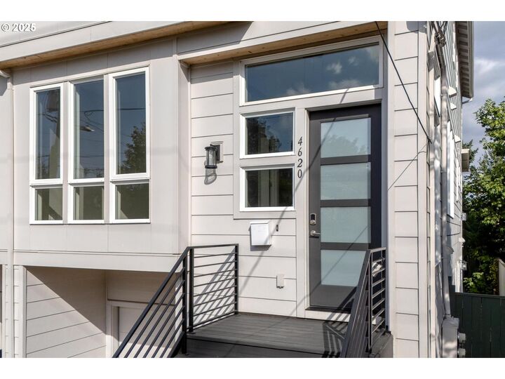 Property Photo:  4620 N Haight Ave  OR 97217 