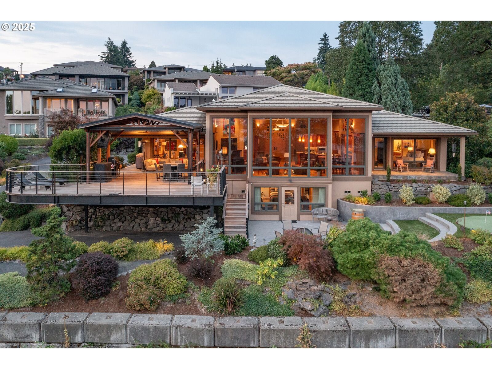 Property Photo:  1511 SE 75th Ct  WA 98664
