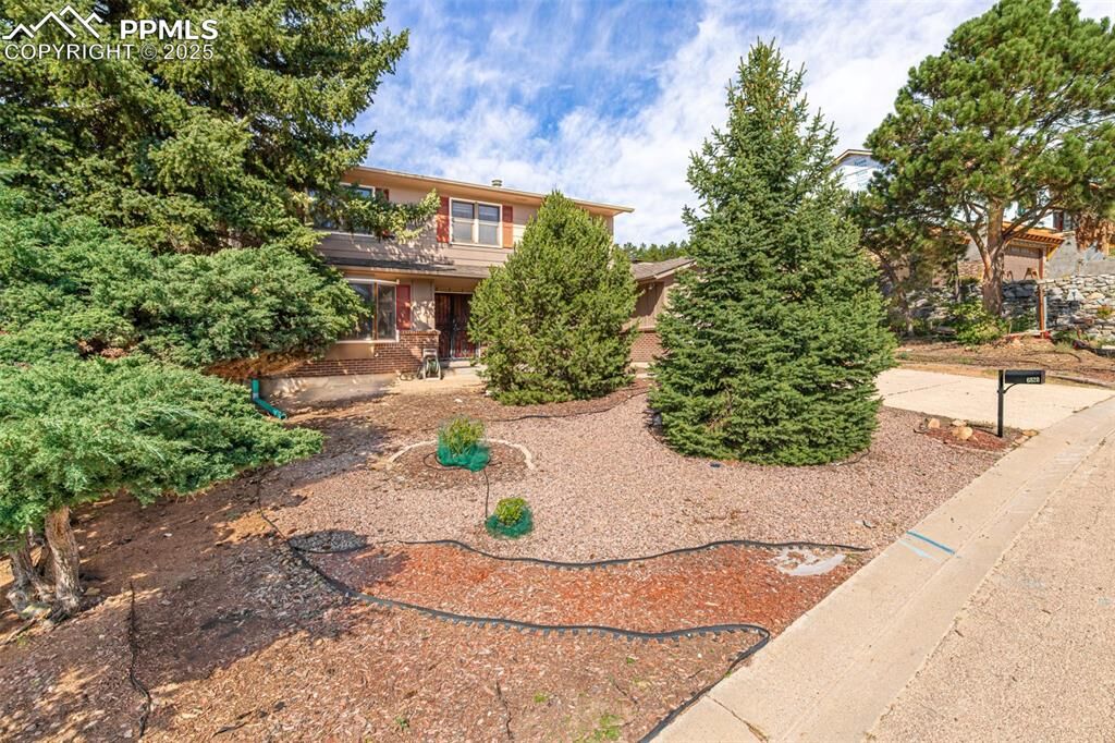 Property Photo:  6820 Dauntless Court  CO 80919 