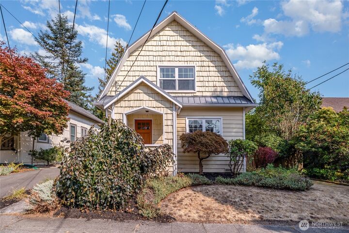 Property Photo: 7038 14th Avenue NW WA 98117