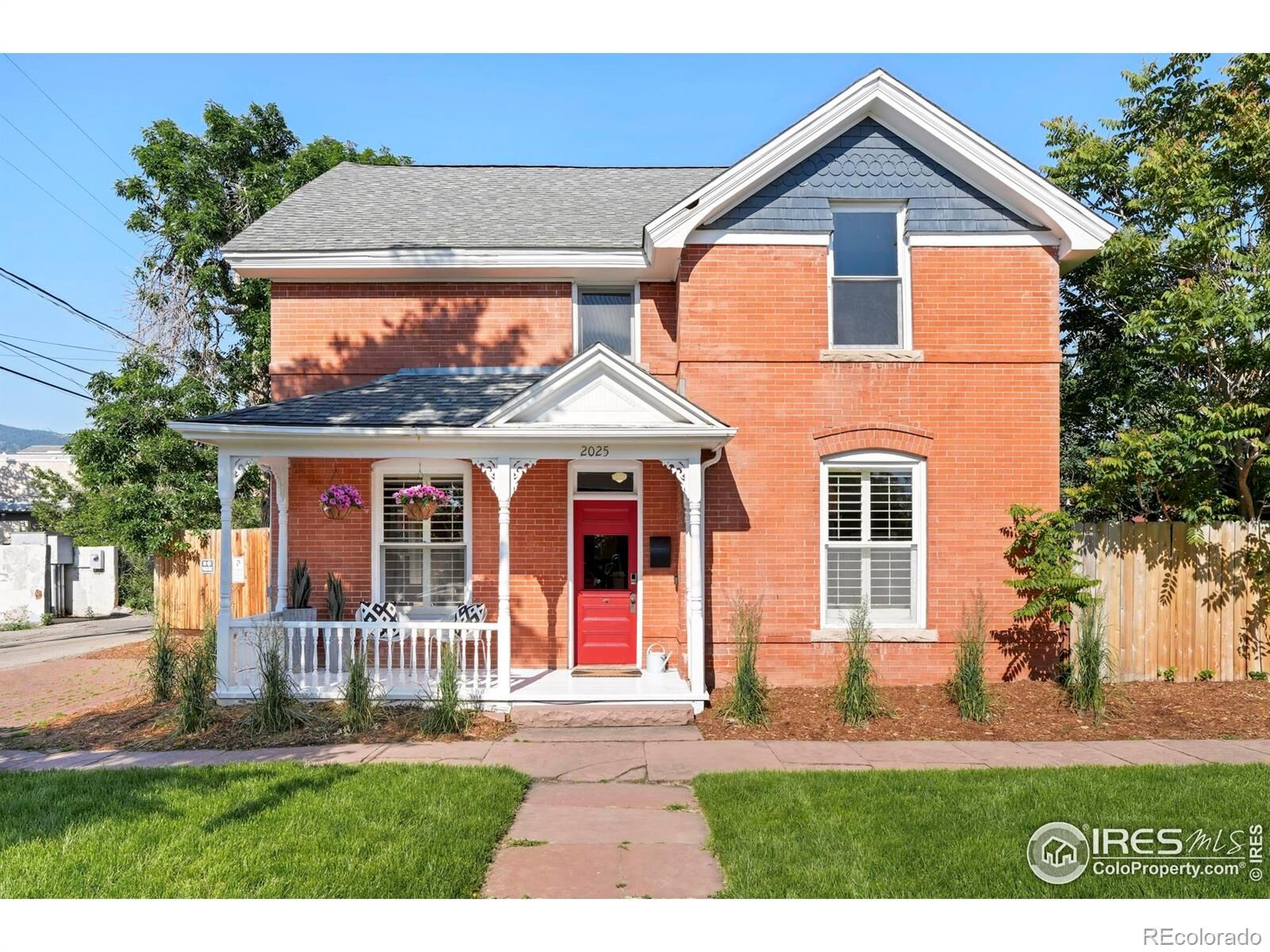 Property Photo:  2025 18th Street  CO 80302 