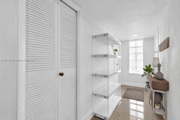 Property Photo:  398 Lakeview Dr 205  FL 33326 