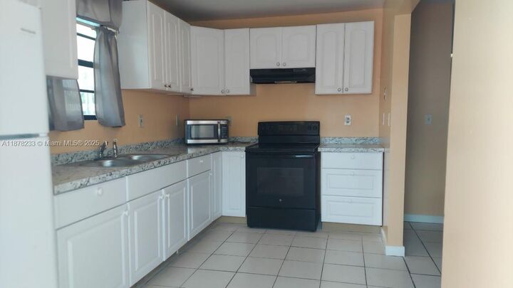 Property Photo:  5738 Fletcher St  FL 33023 