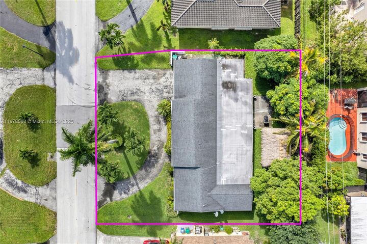 Property Photo: 801 NW 203rd St FL 33169