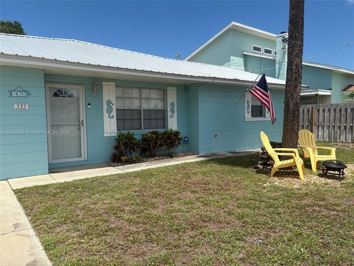 Property Photo: 333 Palm Cir FL 32136