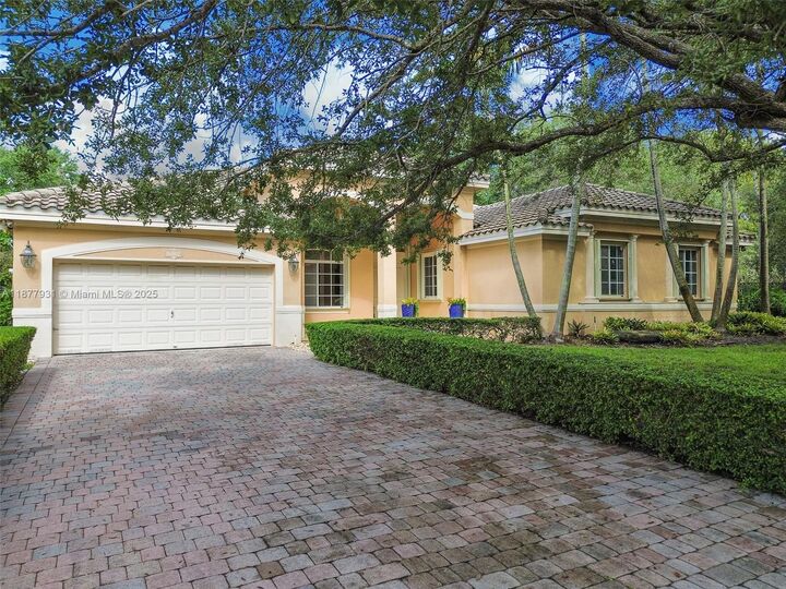 16002 SW 84th Ct  Palmetto Bay FL 33157 photo