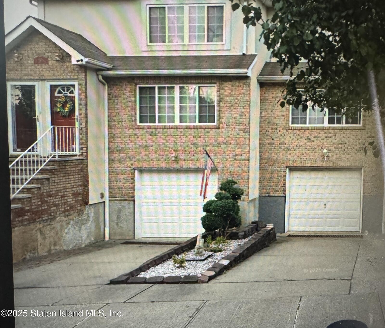 Property Photo:  231 Gervil Street  NY 10309 