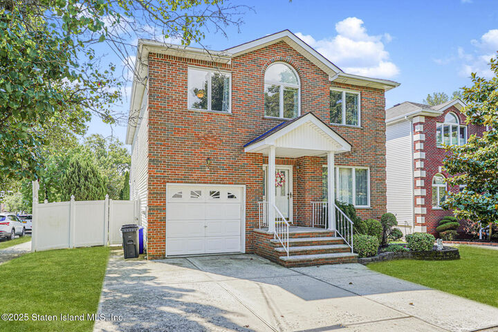 Property Photo:  262 Noel Street  NY 10312 