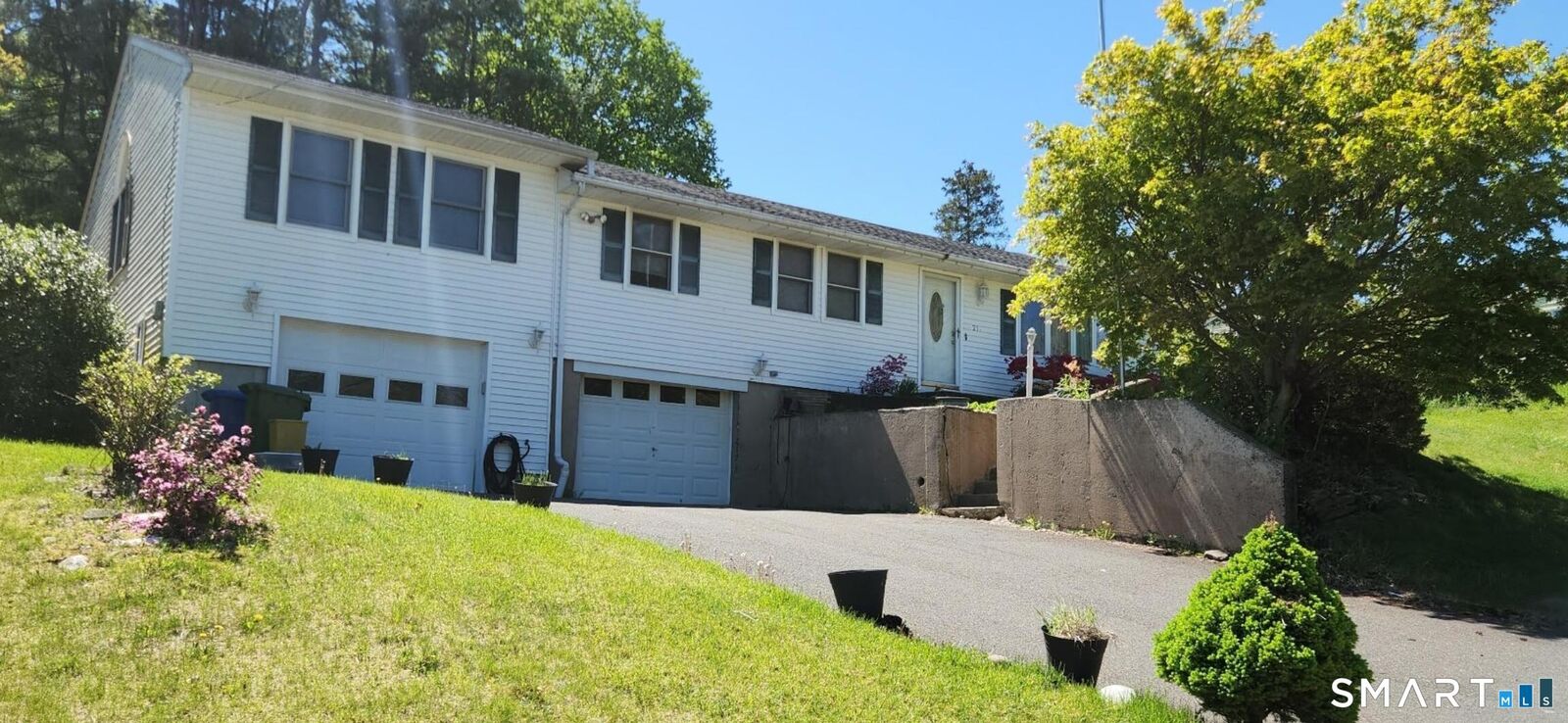 Property Photo:  21 Brookview Avenue  CT 06492 