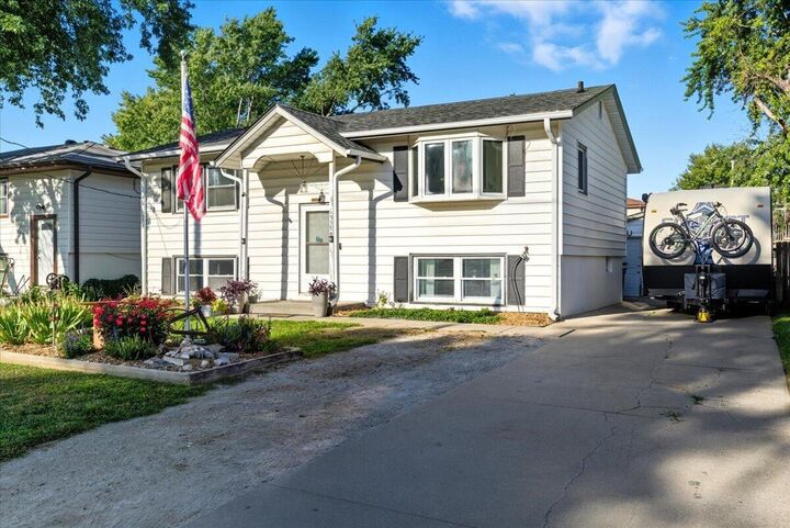 Property Photo:  3700 Twin City Drive  IA 51501 