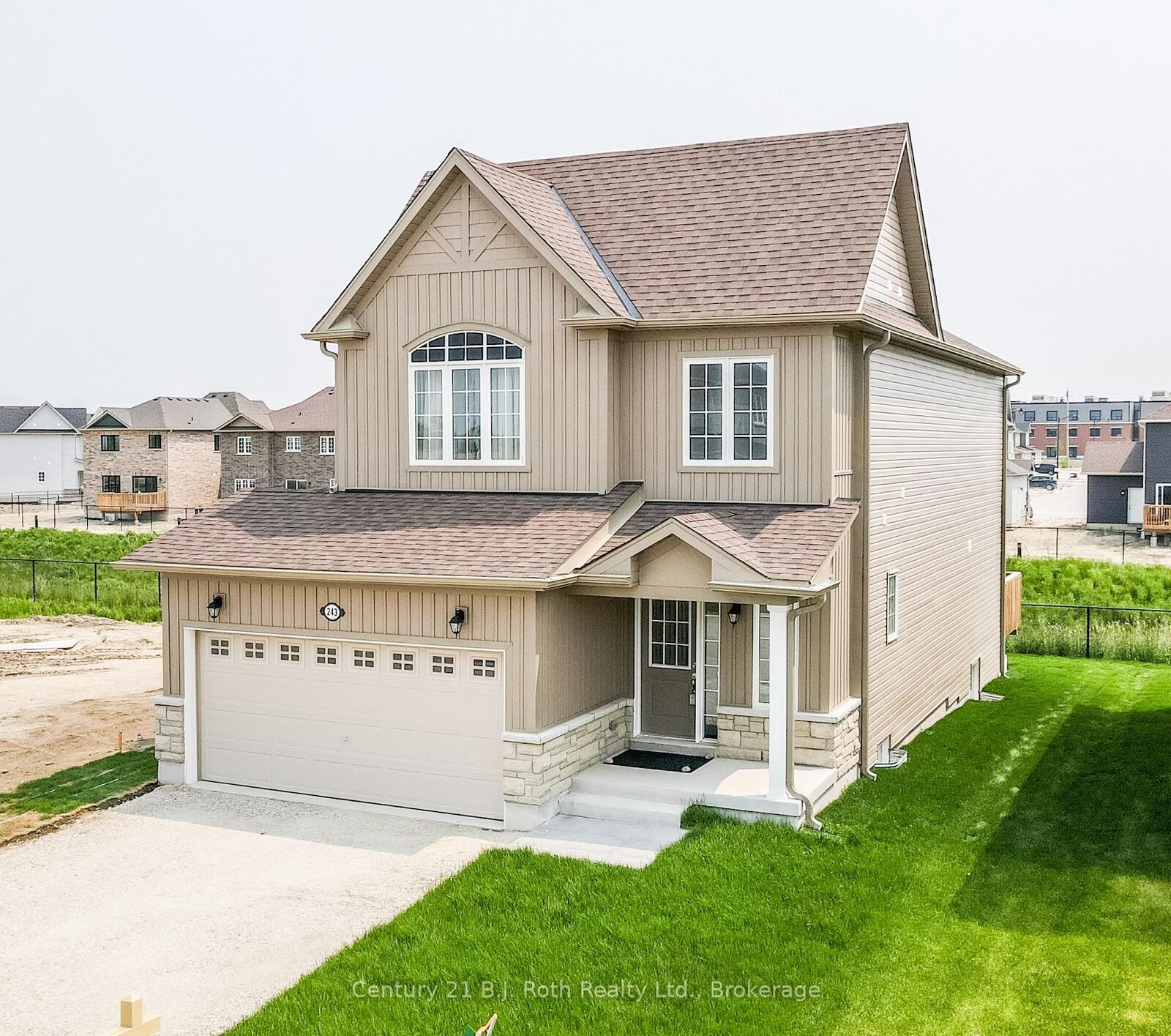 Property Photo:  243 McKenzie Drive  ON L0M 1S0