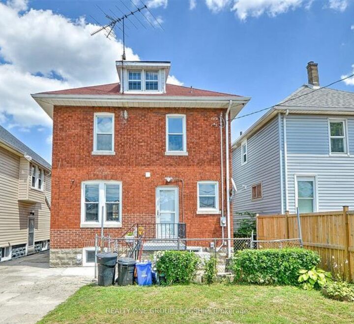 Property Photo: 1723 Howard Avenue ON N8X 3T6