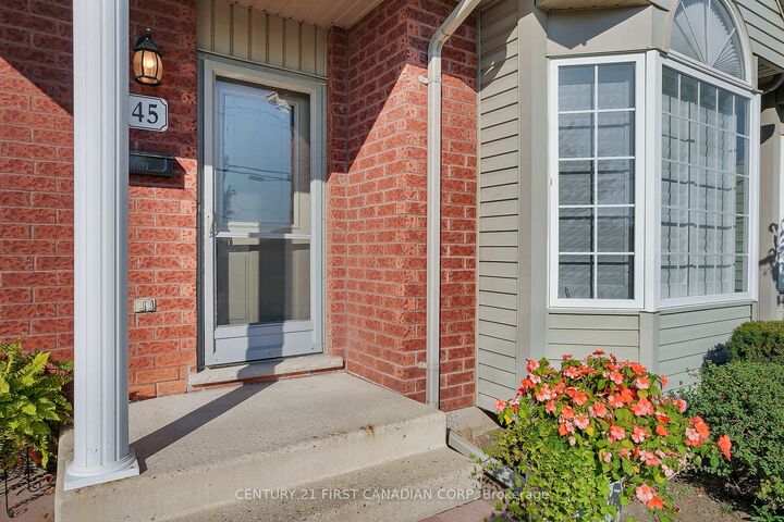 Photo de la propriété: 1555 Highbury Avenue N 45 ON N5Y 5R3