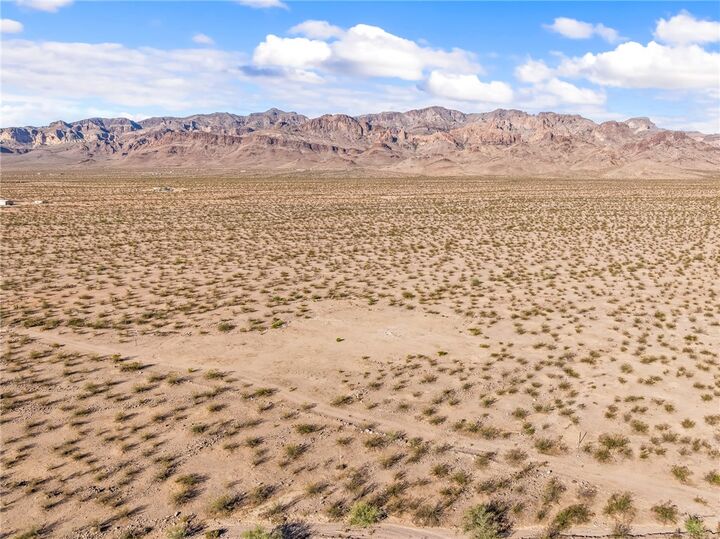 Property Photo:  4097 Topaz Road  AZ 86413 