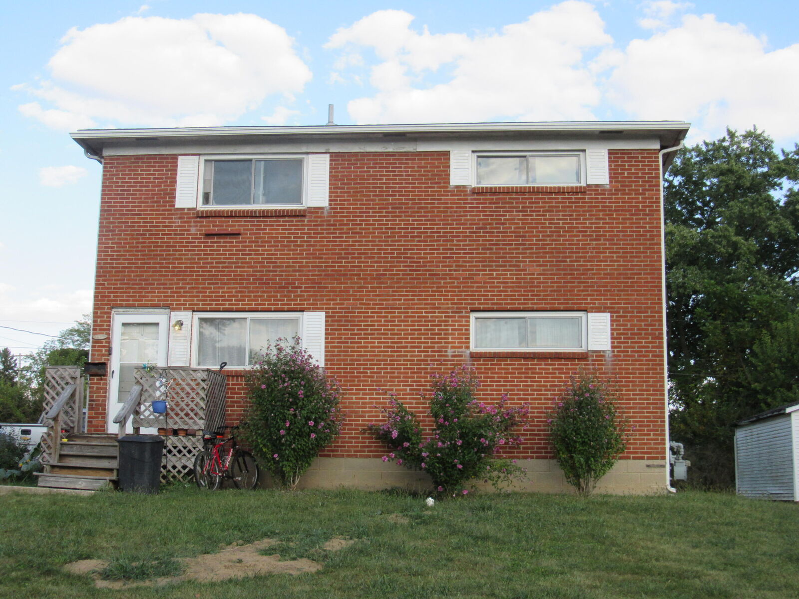 Property Photo: 2240 Iroquois Avenue OH 45506