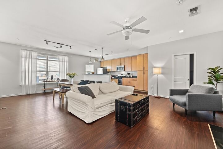 Property Photo:  2606 Wilson Street 803  TX 78704 