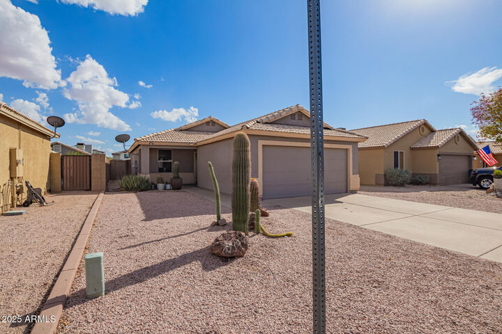 Property Photo: 1825 W Renaissance Avenue AZ 85120