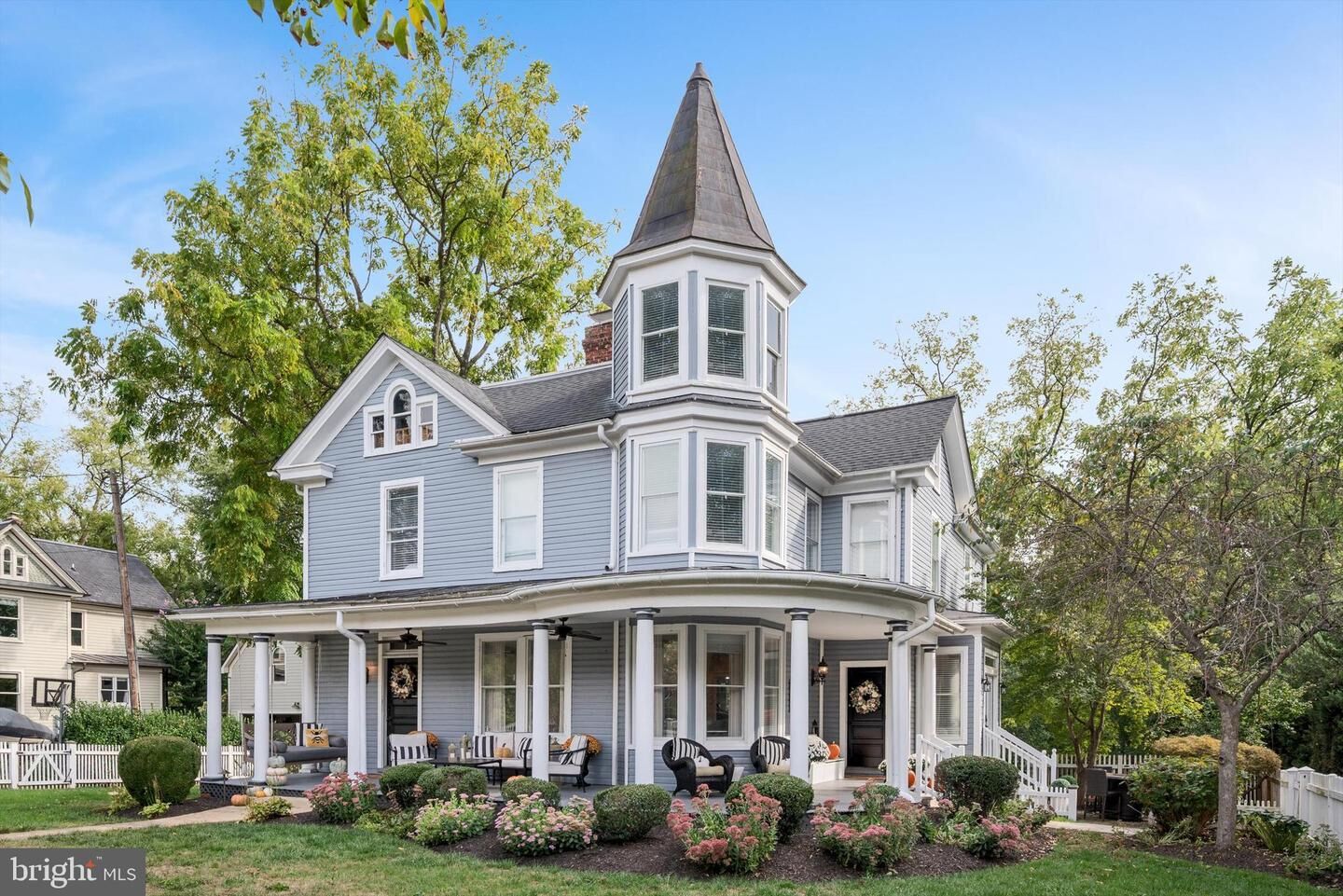 Property Photo:  250 W Main Street  VA 20132