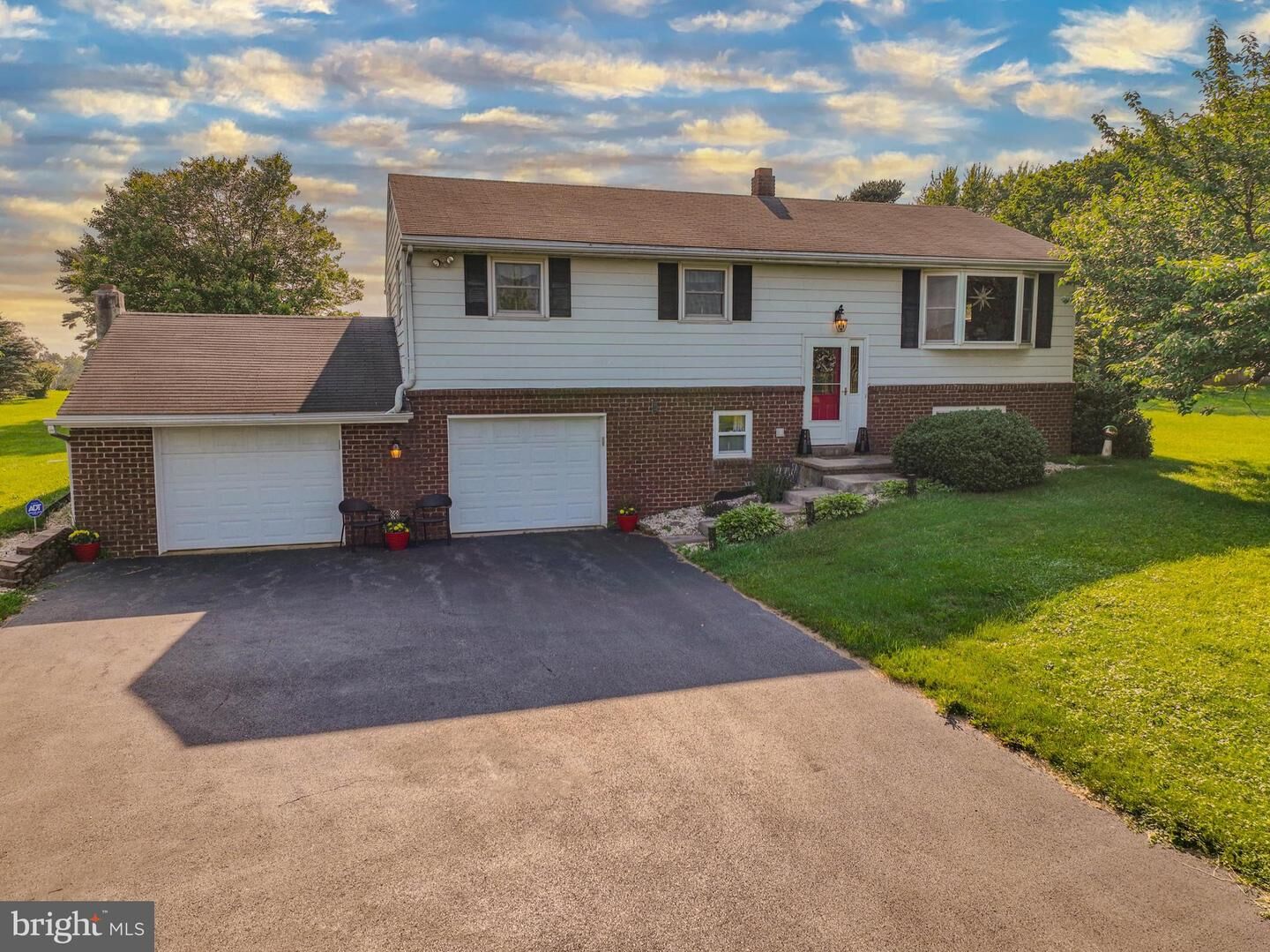 Property Photo:  70 Faust North Road  PA 19507 