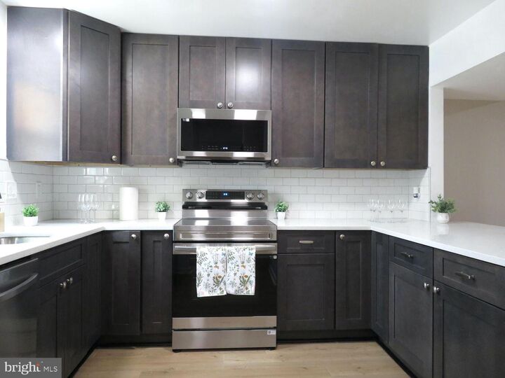 Property Photo:  6 Glyndale Court  MD 21136 