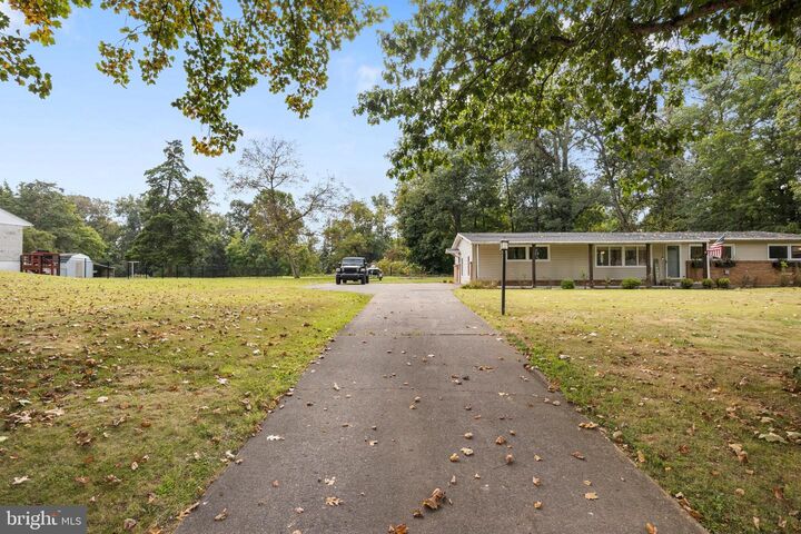 Property Photo:  1054 Locust Grove Road  PA 17057 