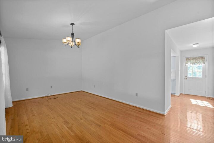Property Photo:  7110 Bluegrass Way  MD 20736 