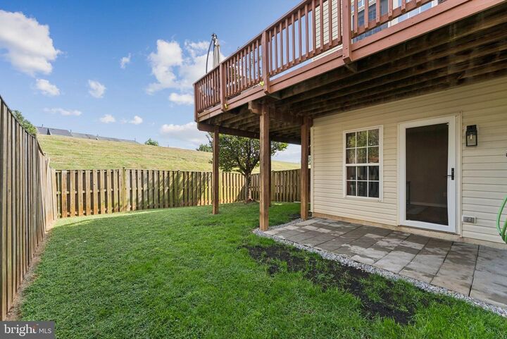 Property Photo:  1463 Fawn Hollow Lane  VA 22191 