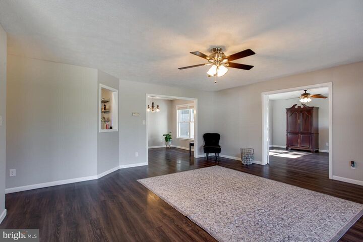 Property Photo: 45526 Woodcroft Way MD 20634