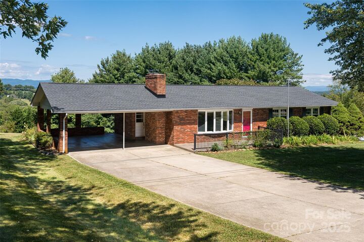 116 Dix Creek Chapel Road  Asheville NC 28806 photo