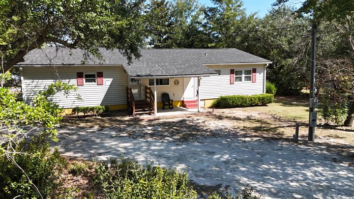 Property Photo:  409 Belvedere Drive  SC 29048 