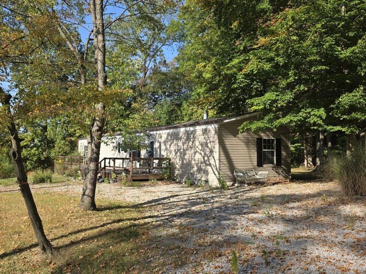 Property Photo: 7326 State Route 19 OH 43338