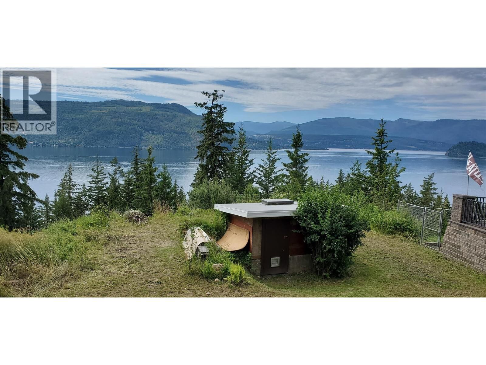 Property Photo:  5190 Celista Place  BC V0E 1M6 