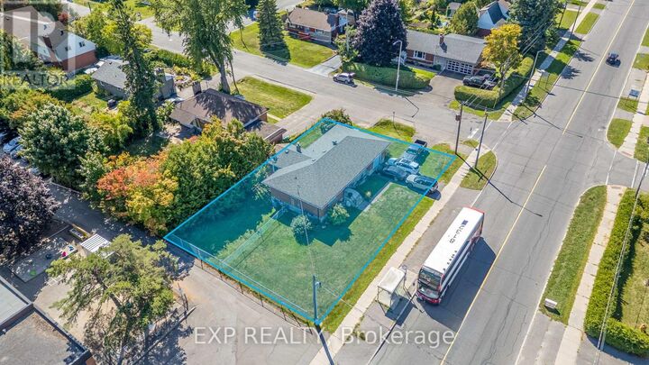 Property Photo:  150 Meadowlands Drive West  ON K2G 2S5 