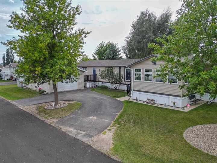 22 Pelican Crescent  Brandon MB R7C 1C5 photo