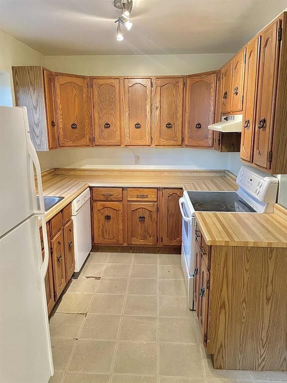Property Photo:  175 Beliveau Road  MB R2M 5G4 