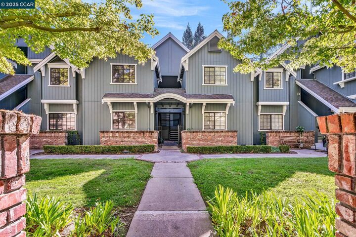 236 Canyon Woods Way B  San Ramon CA 94582 photo