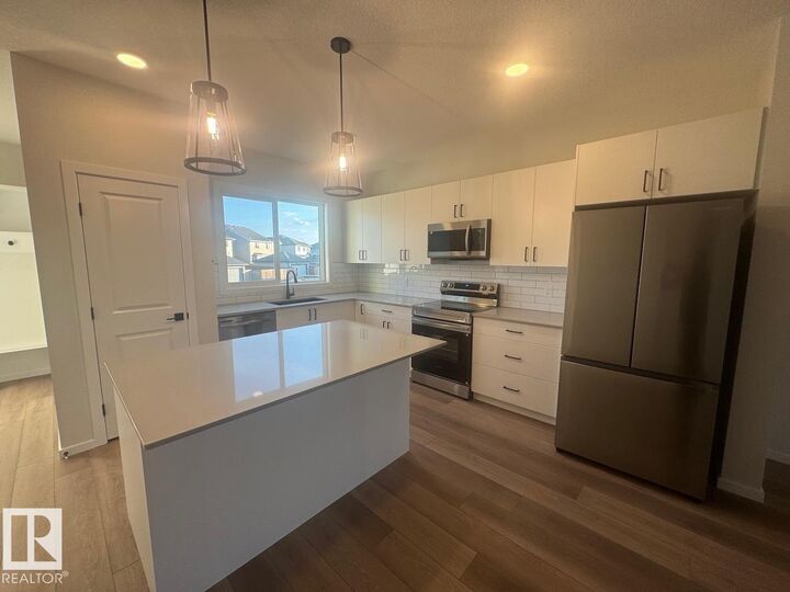Property Photo:  19 Sereno Lane Upper  AB T9E 1H3 