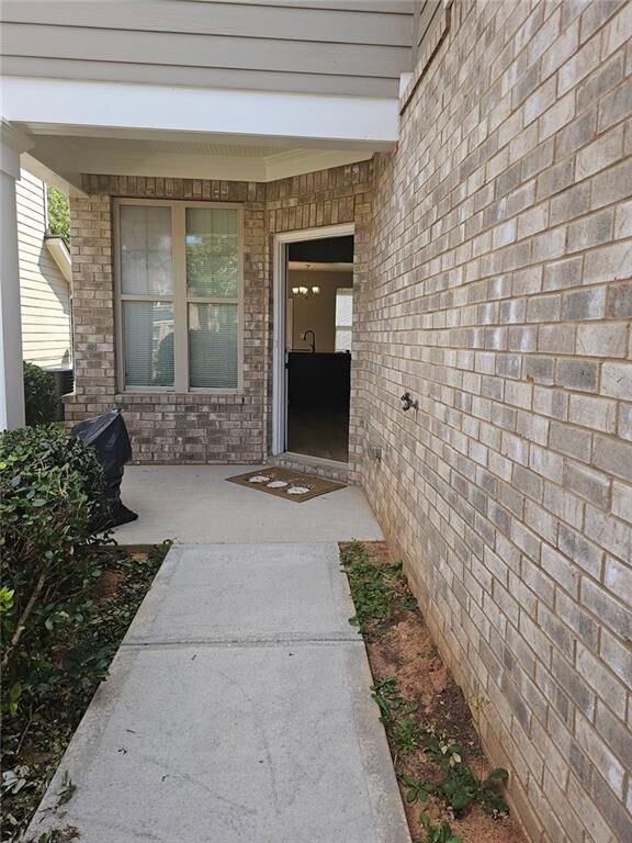 Property Photo: 102 Daisy Circle GA 30252