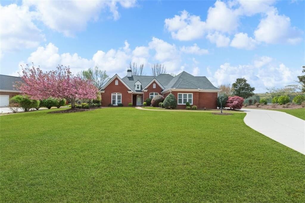 Property Photo:  617 Gold Bullion Drive W  GA 30534 