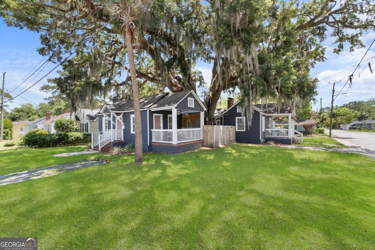 Property Photo: 2141 New York Avenue GA 31404